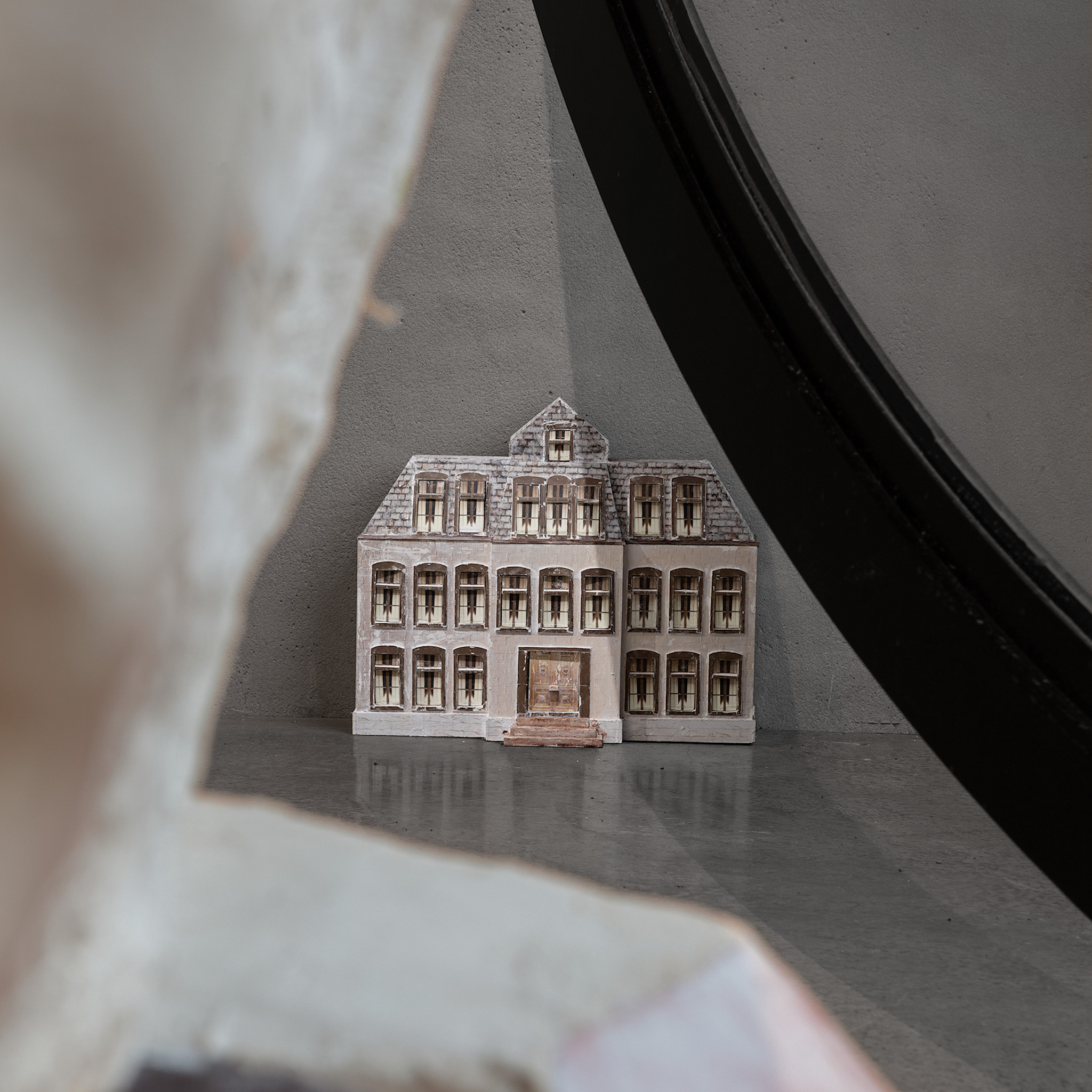Katerina Komm: sculpture, PRÁCE: 24 dní