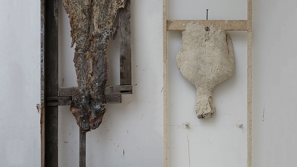Katerina Komm: sculpture, PRÁCE: Prázdné bláznovství