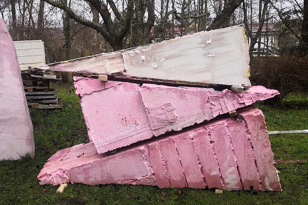 Katerina Komm: sculpture, PRÁCE: Růžové klíny
