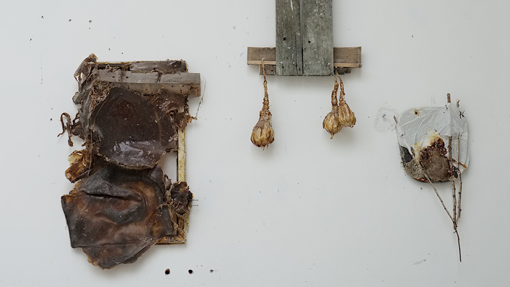 Katerina Komm: sculpture, PRÁCE: Zotavování